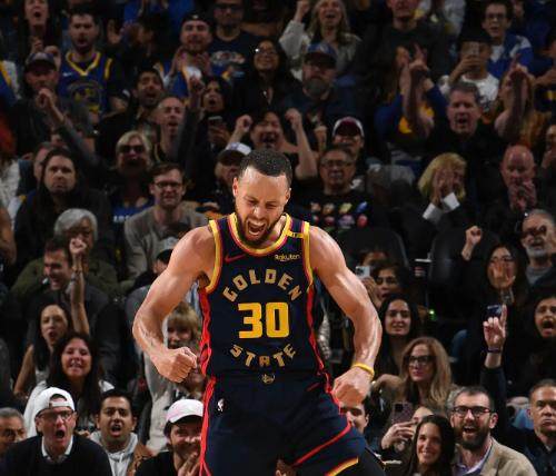 乐鱼app-【观察】37岁库里如饮不老神泉，勇士冲刺坐五望三？